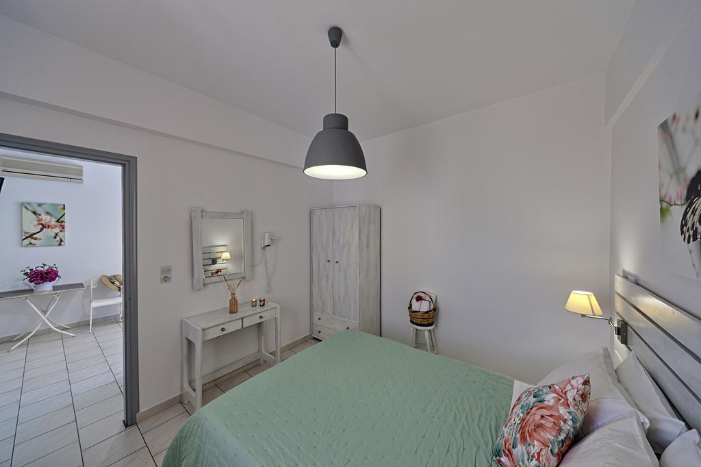 פיניקאס Letta'S Apartments מראה חיצוני תמונה