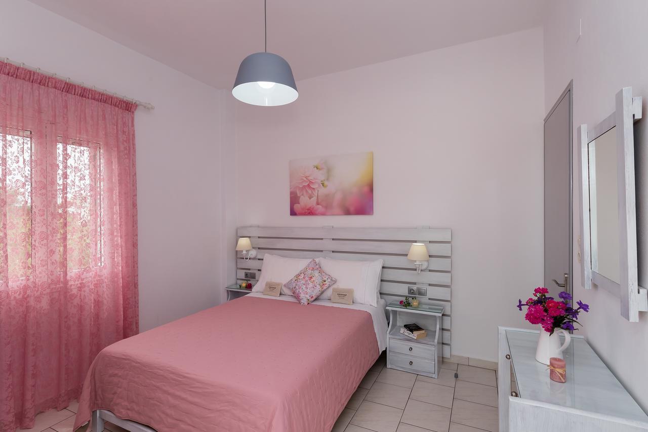 פיניקאס Letta'S Apartments מראה חיצוני תמונה